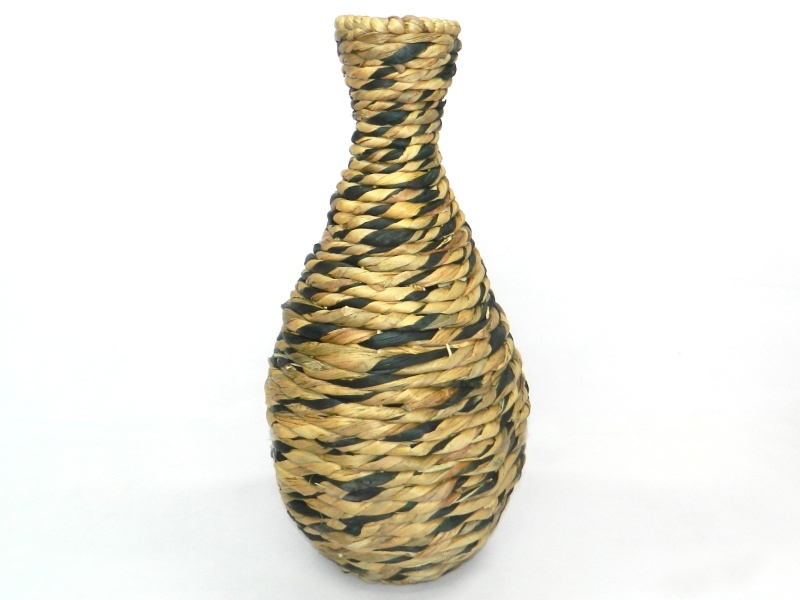 Curated Two-Tone Water Hyacinth Vase - Handwoven Eco-Friendly Decorative vase